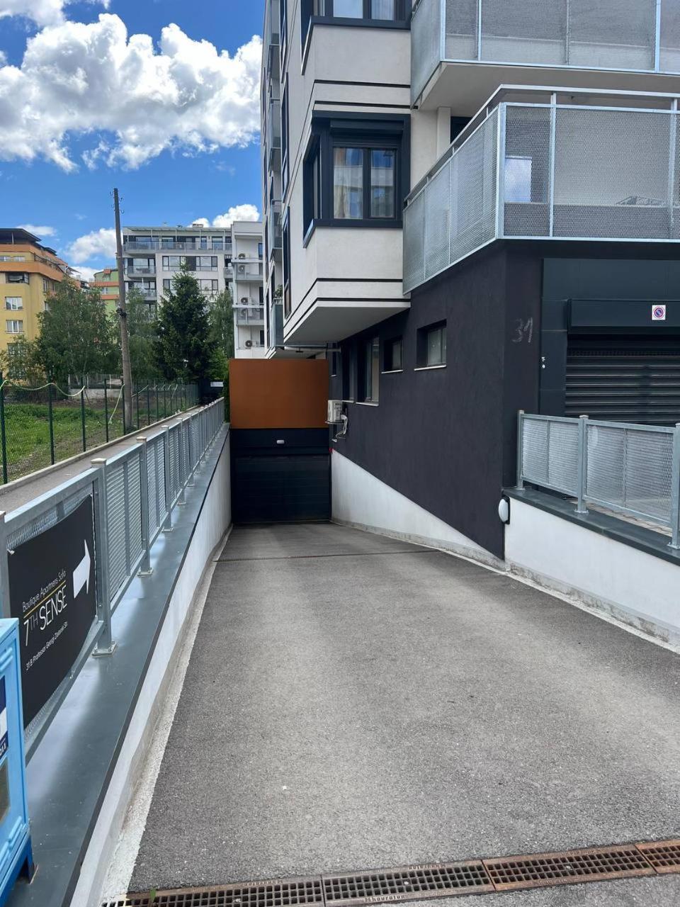 7Th Sense Boutique Apartments София Екстериор снимка