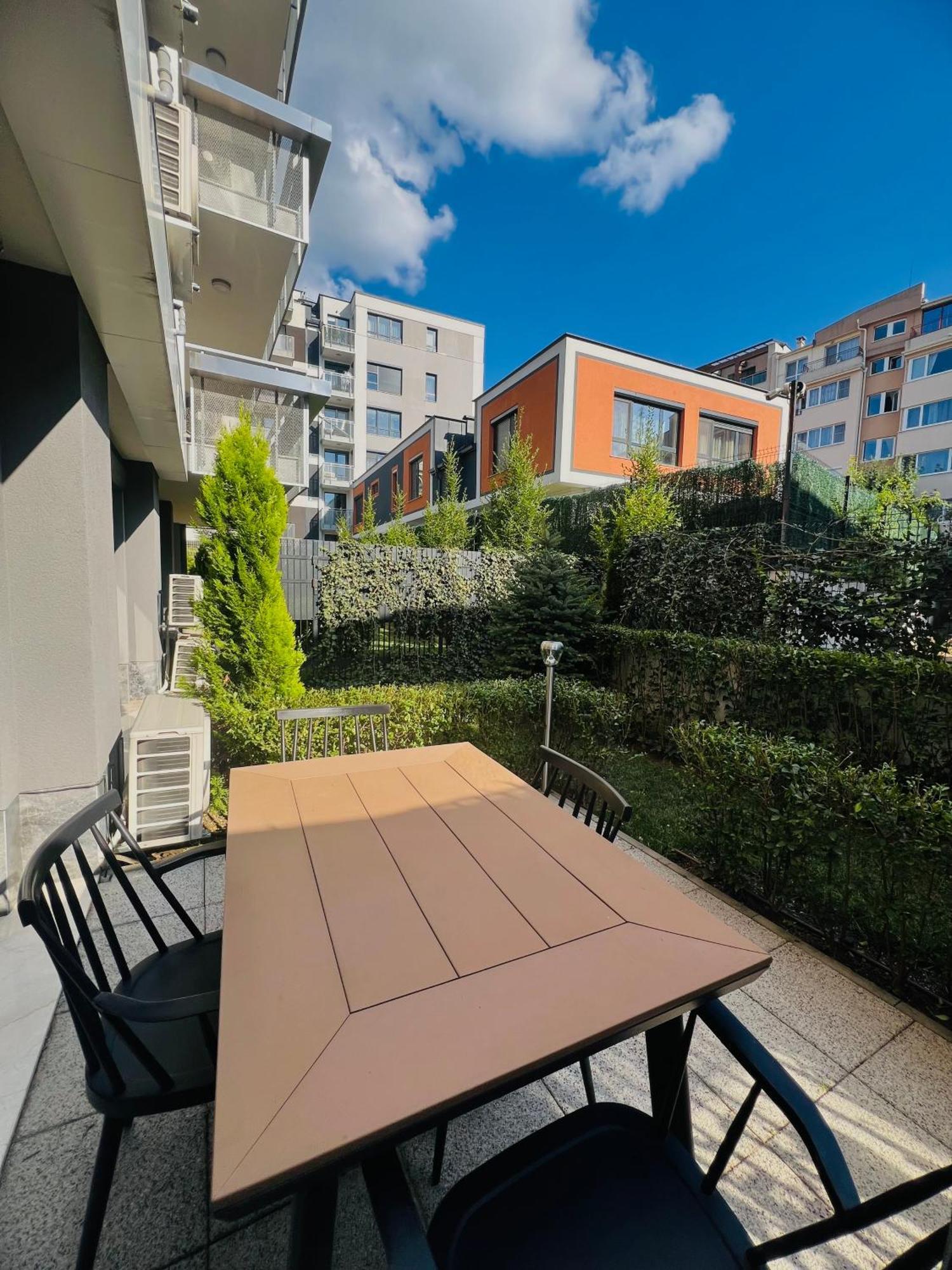 7Th Sense Boutique Apartments София Екстериор снимка