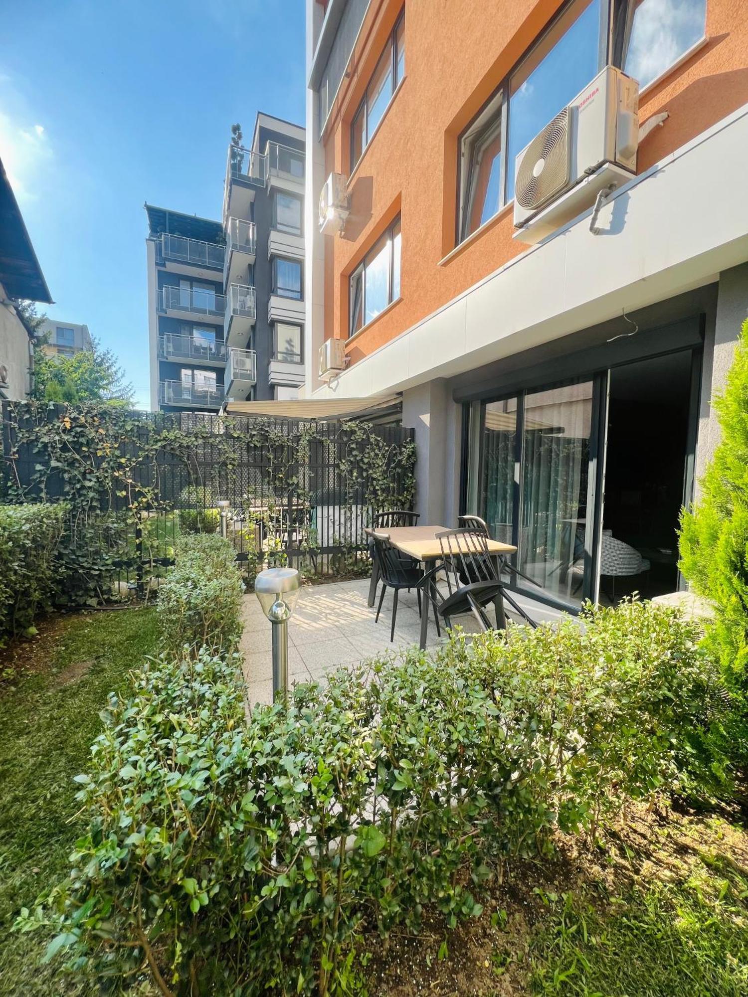 7Th Sense Boutique Apartments София Екстериор снимка