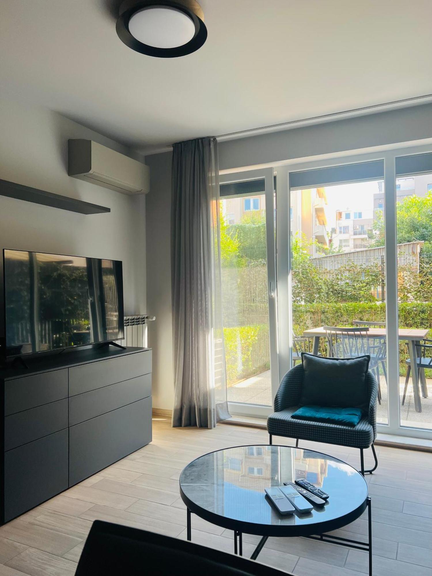 7Th Sense Boutique Apartments София Екстериор снимка